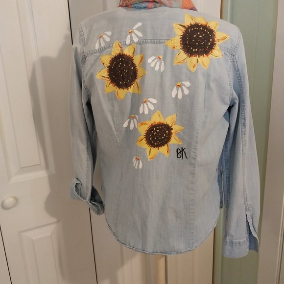 American Eagle Outfitters Jackets & Blazers - 2571 Size Large American Eagle Upcycled Painted Jean Shirt